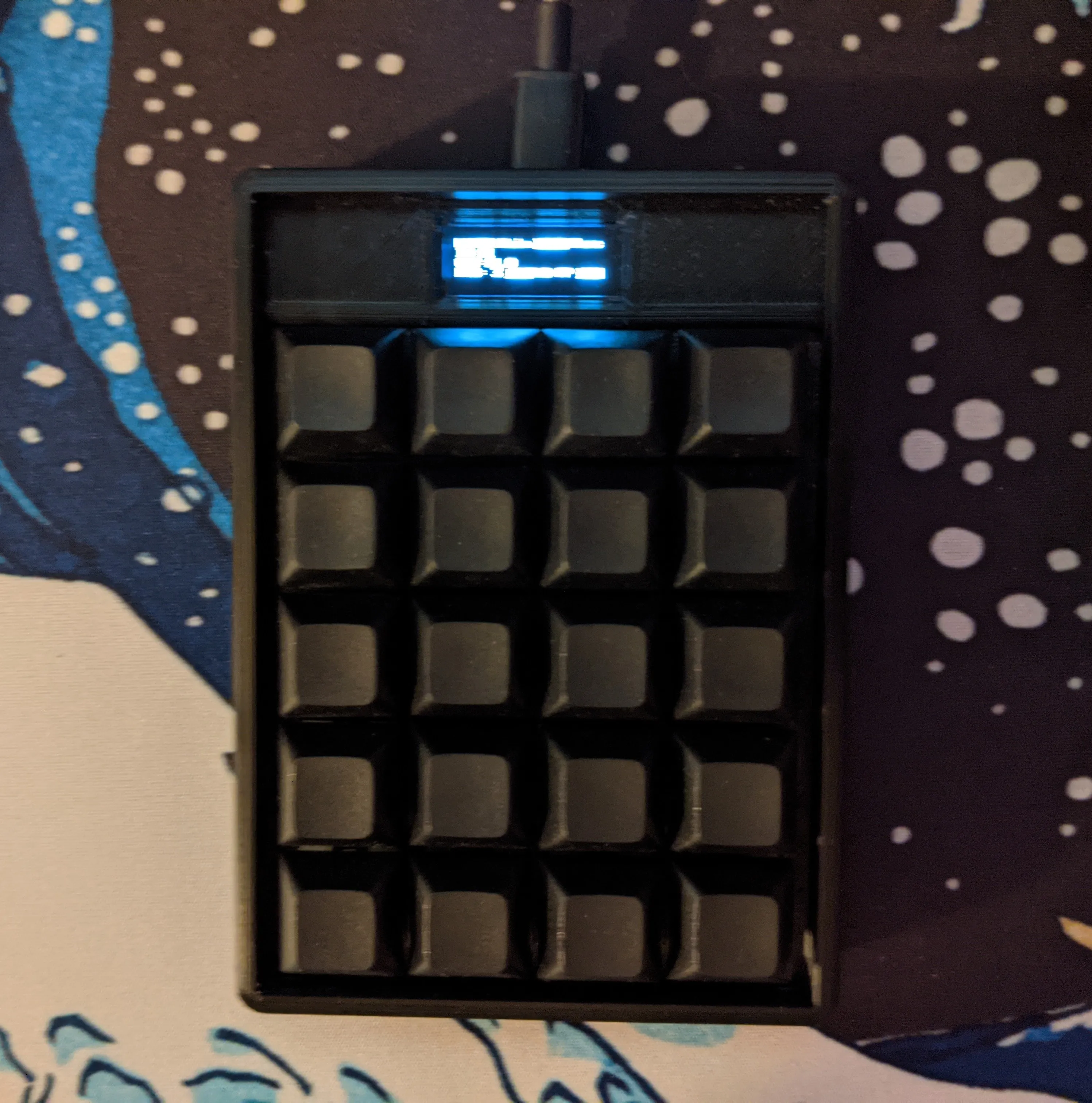 4x5 Calculator in Black Case with Black Keycaps